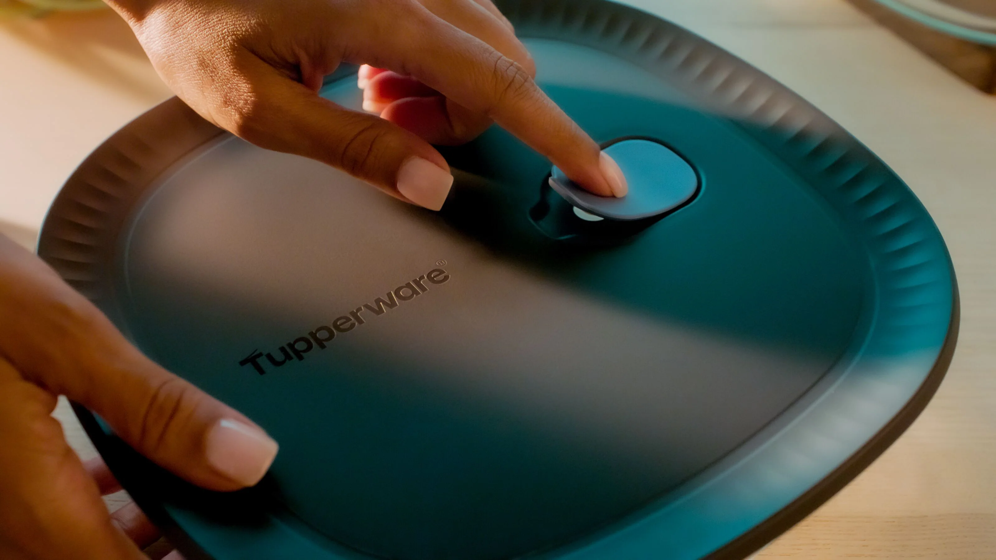 Tupperware Brand Voila glass™  Square Baking Dish 1.6L (1Pc) + Round Baking Dish 1.7L (1pc) - Image 9
